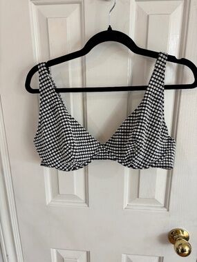 Gap gingham bikini top ! *accepting offers